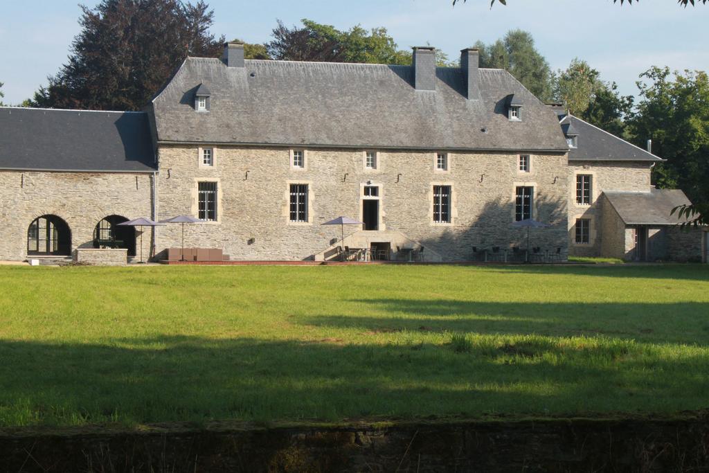 Отель Chateau De Grandvoir Нёфшато Экстерьер фото